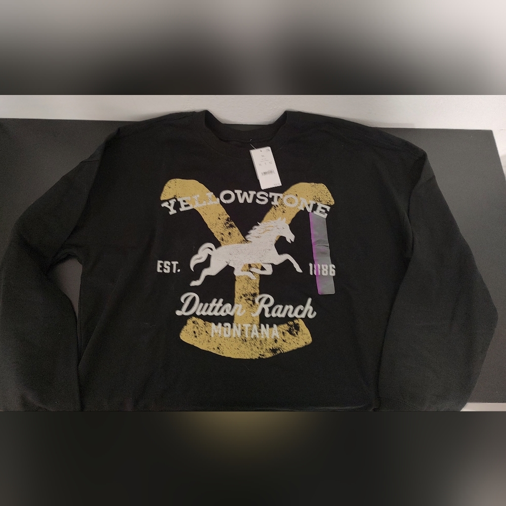 Yellowstone Dutton Ranch sweatshirt XL NWOT